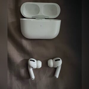 Apple AirPods pro1